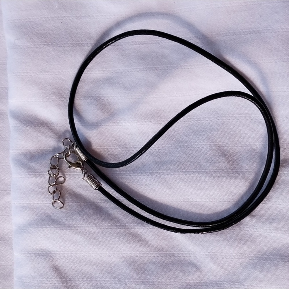 Natural Gemstone Hexagonal Point Reiki Chakra Healing Pendant - Picture 2 of 2
